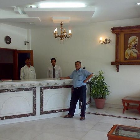 Hotel Diana Palace Divisione di Divisione di Jaipur Esterno foto