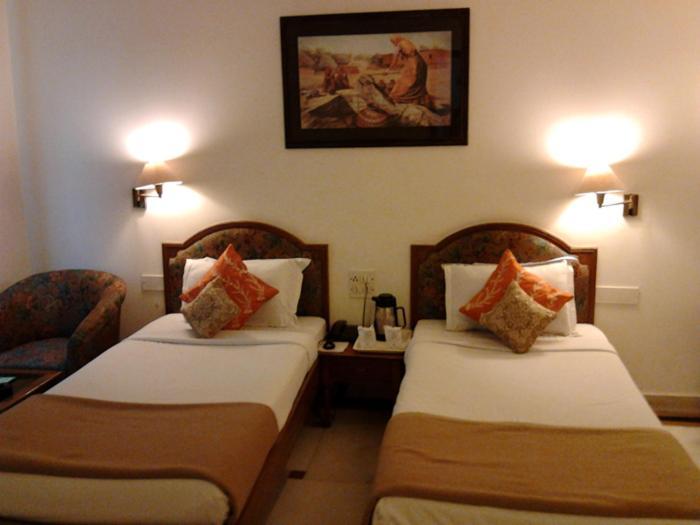 Hotel Diana Palace Divisione di Divisione di Jaipur Esterno foto